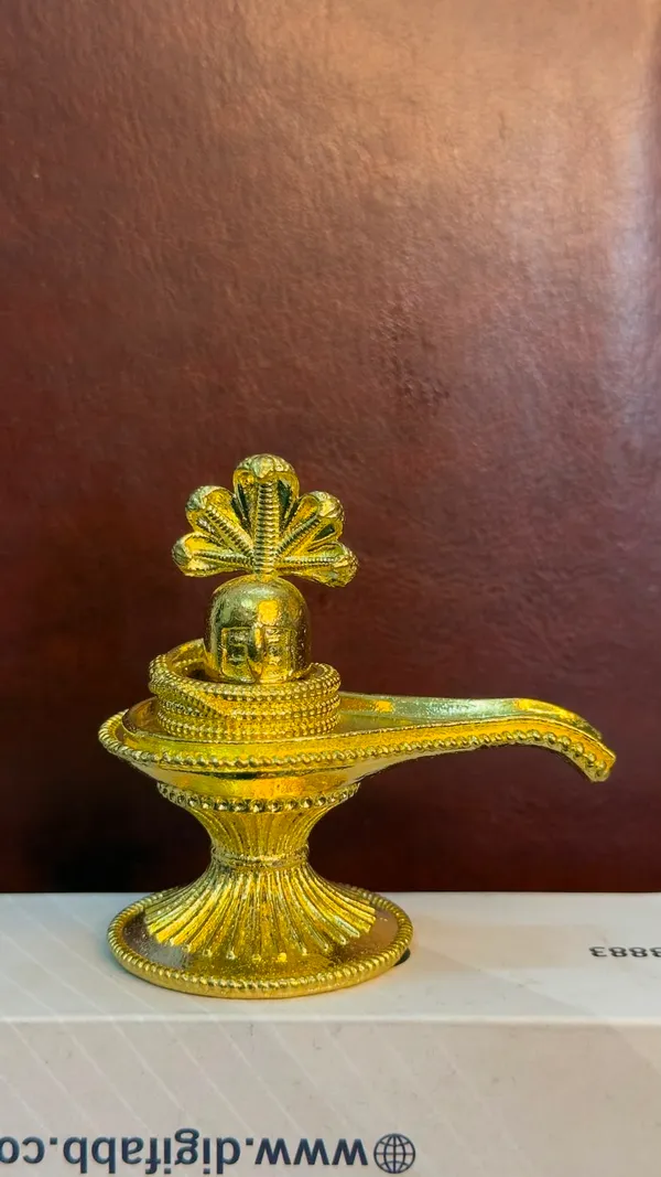 Brass_Shivling_and_Gold_Finish