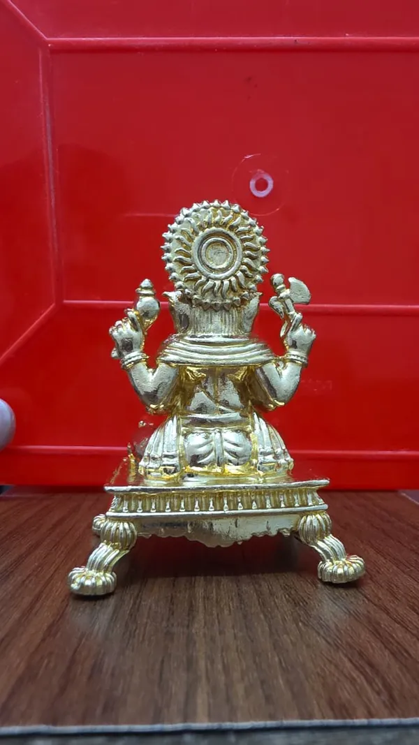 Ornate_Ganesha_Brass_Idol,_Gold_Finish