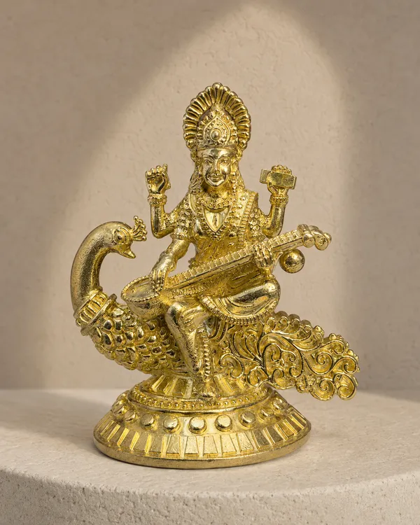 Goddess_Saraswati_Brass_Idol,_Gold_Finish