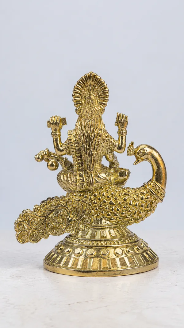 Goddess_Saraswati_Brass_Idol,_Gold_Finish