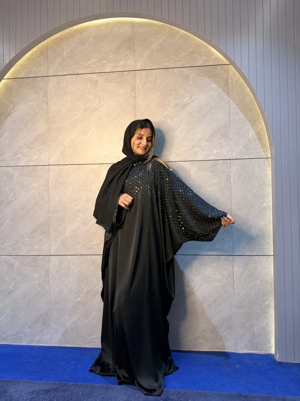 Black_Tik_Tok_Imported_Fabric_Abaya_With_Scarf_For_Women