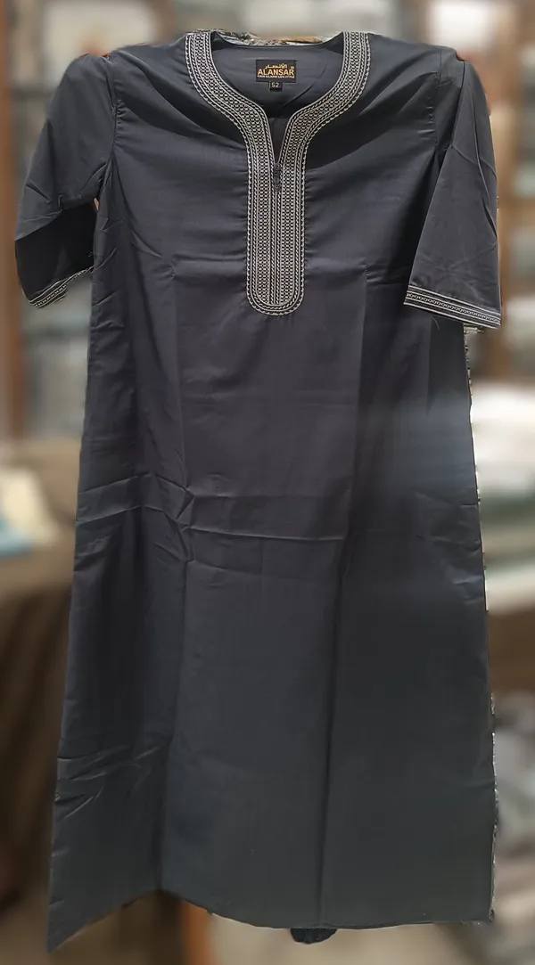 Black_Spun_Imported_Fabric_Thobe_For_Men