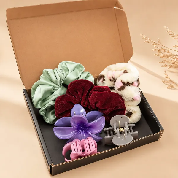 HurrTale_Charm_Box_Set_Of_8