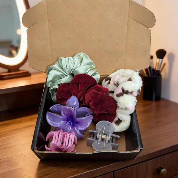 HurrTale_Charm_Box_Set_Of_8