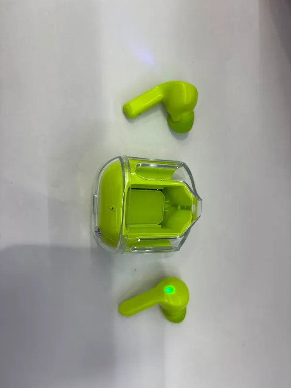 Green_In-Ear_Wireless_Earbuds_With_Charging_Case