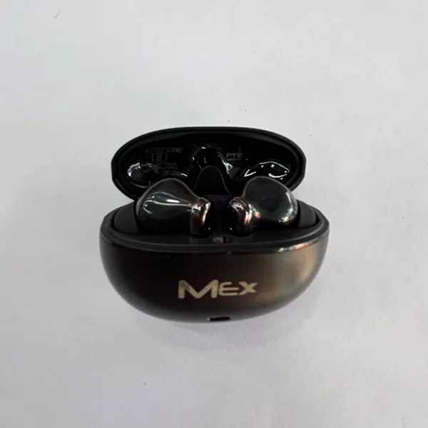 Mex_Black_Wireless_Earbuds