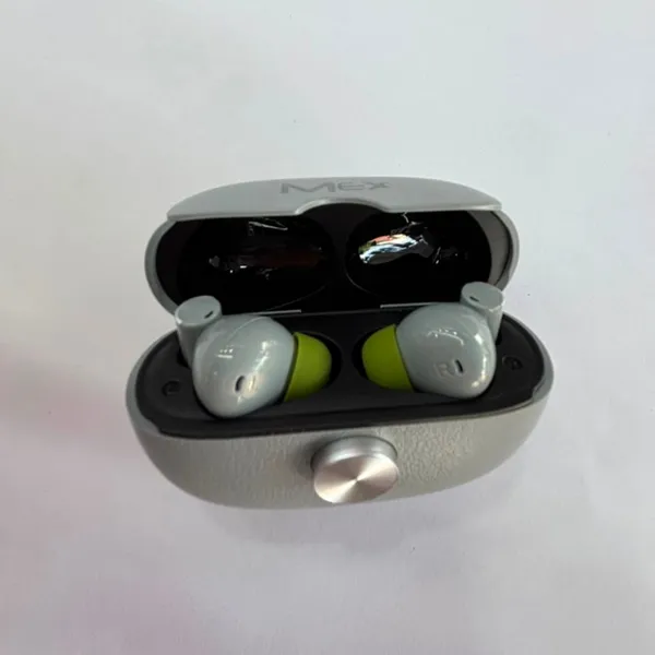 Mex_True_Wireless_Earbuds_With_Charging_Case
