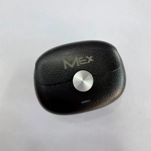 MEX_Black_Earbuds_With_Charging_Case