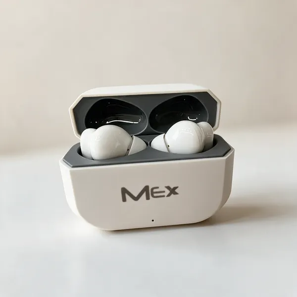 MEX_White_Earbuds_With_Charging_Case
