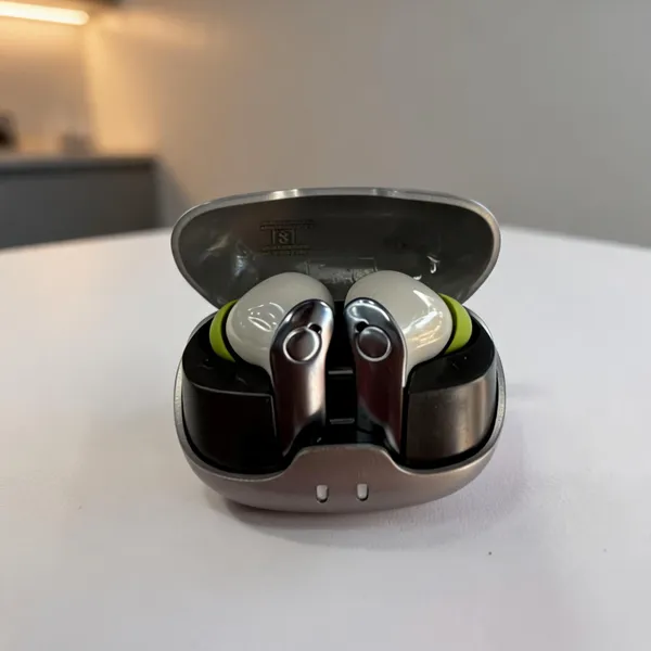 Black_And_Silver_In-Ear_Earbuds_With_Charging_Case