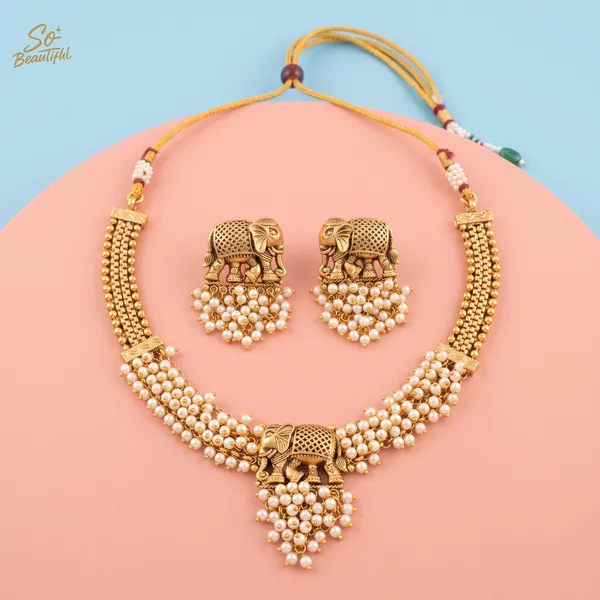 Gold_Tone_Elephant_Motif_Necklace_Set_for_Women