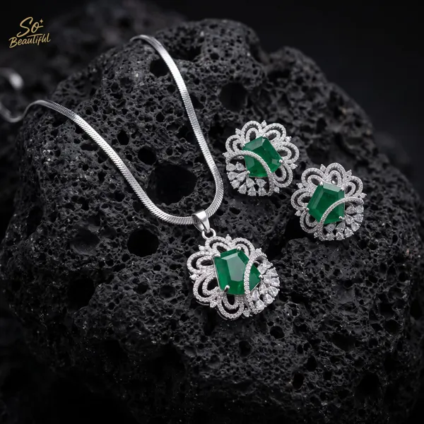 cz_chain_pendant_with_earrings