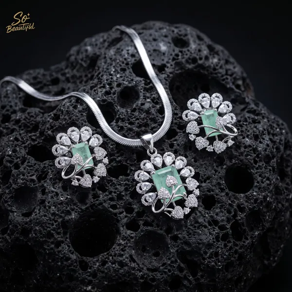 cz_chain_pendant_with_earrings