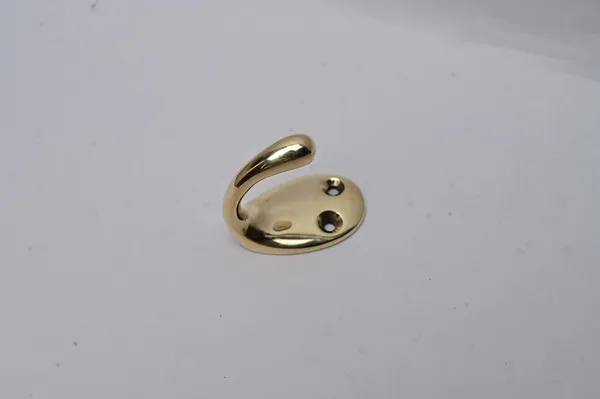 Lacquered_Brass_Single_Leg_Hook_–_42gm_–_Classic_Door_&_Window_Latch_–_Corrosion-Resistant_Brass_Hardware