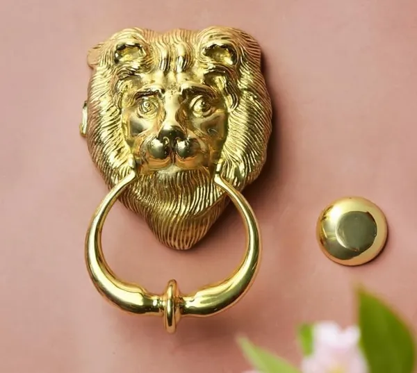 Lion_Faced_Door_Knocker_–_Traditional_Style_Door_Accessory_for_Front_Door,_Gate,_or_Entrance_Décor,_Suitable_for_Home_and_Office_Use