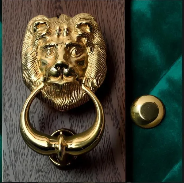 Lion_Faced_Door_Knocker_–_Traditional_Style_Door_Accessory_for_Front_Door,_Gate,_or_Entrance_Décor,_Suitable_for_Home_and_Office_Use