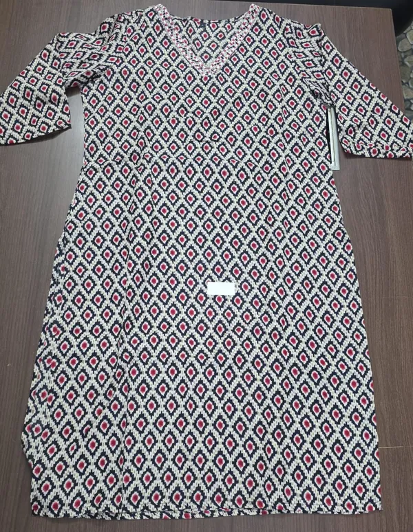 Black_Geometric_Print_Straight_Kurta_for_Women_&_Girls