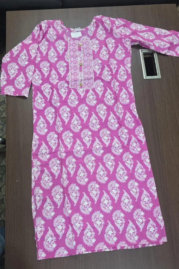 Pink_Printed_Straight_Kurta_Pant_set_for_Women_&_Girls