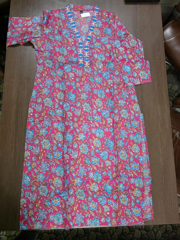 Pink_Floral_Print_Straight_Kurta_Pant_Dupatta_set_for_Women