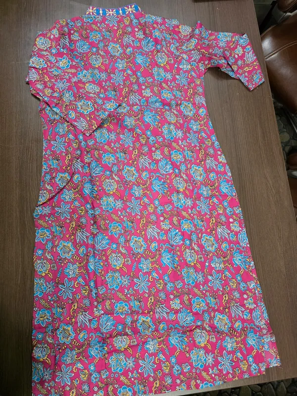 Pink_Floral_Print_Straight_Kurta_Pant_Dupatta_set_for_Women