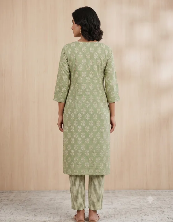 Green_Floral_Straight_Kurta_Pant_Set_For_Women_&_Girls
