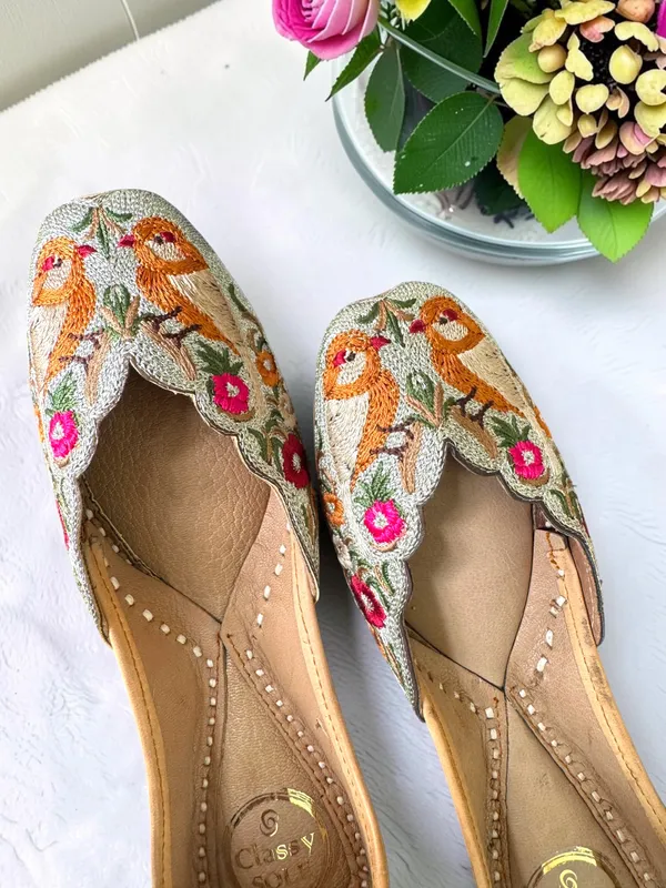 Begum_Jutti_Multi_shade_Leather_with_Zari_Women