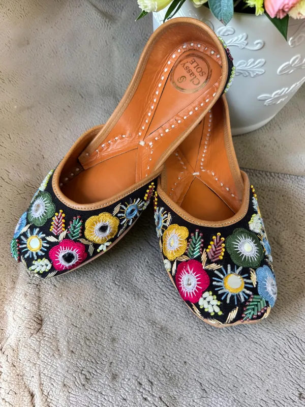 Dilruba_Jutti_Black_Multi_Leather_Women