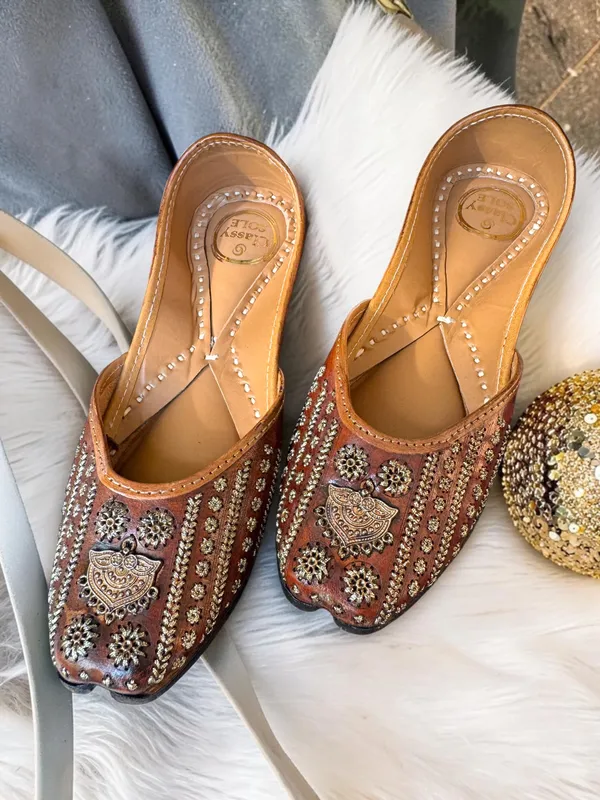 Zuri_Jutti_Brown_Leather_Women
