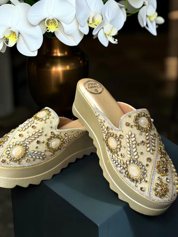 Zareen_Mule_Wedges_Off_white_Shimmer_Leather_Women