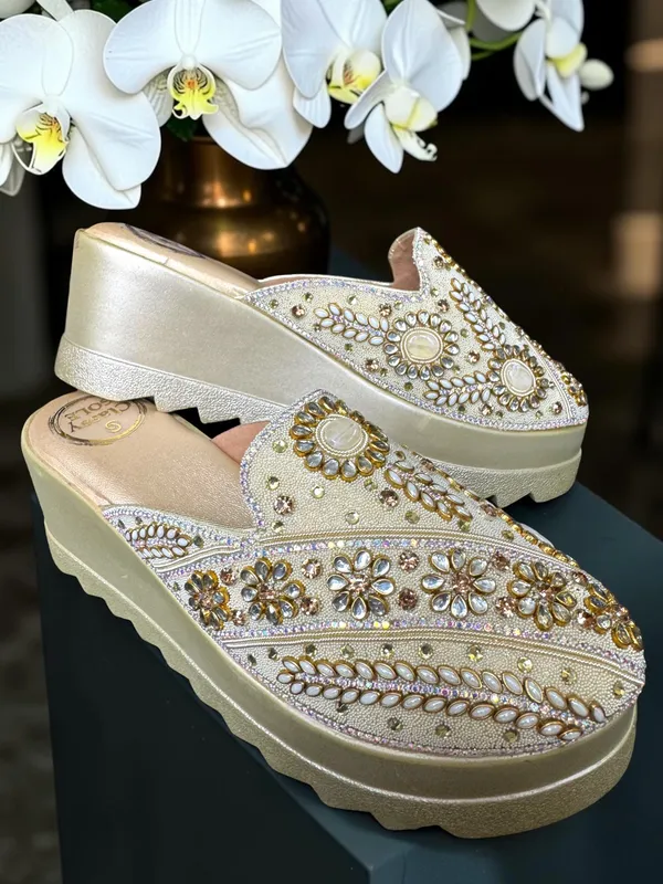 Zareen_Mule_Wedges_Off_white_Shimmer_Leather_Women