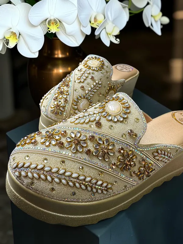 Zareen_Mule_Wedges_Off_white_Shimmer_Leather_Women