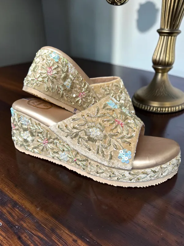 Alora_Wedges_Light_Beige_Leather_Women