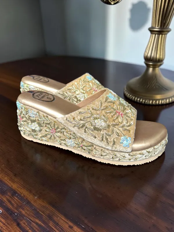 Alora_Wedges_Light_Beige_Leather_Women