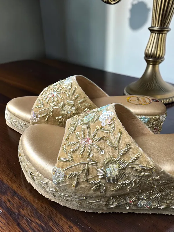 Alora_Wedges_Light_Beige_Leather_Women