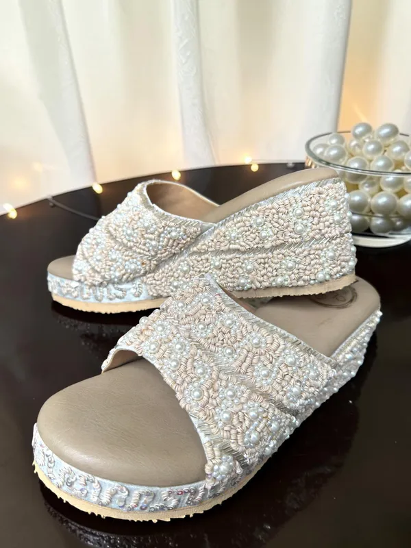 Zohra_Wedges_White_Leather_Women