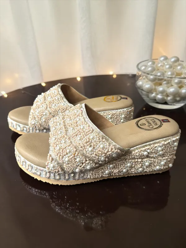 Zohra_Wedges_White_Leather_Women