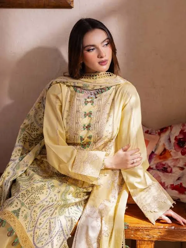 Yellow_Printed_Ethnic_Suit_for_Women