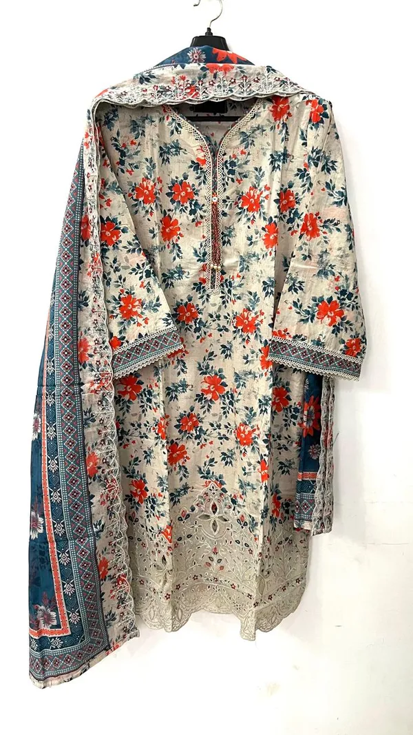 Cream_Floral_Print_Kurta_With_Dupatta_for_Women