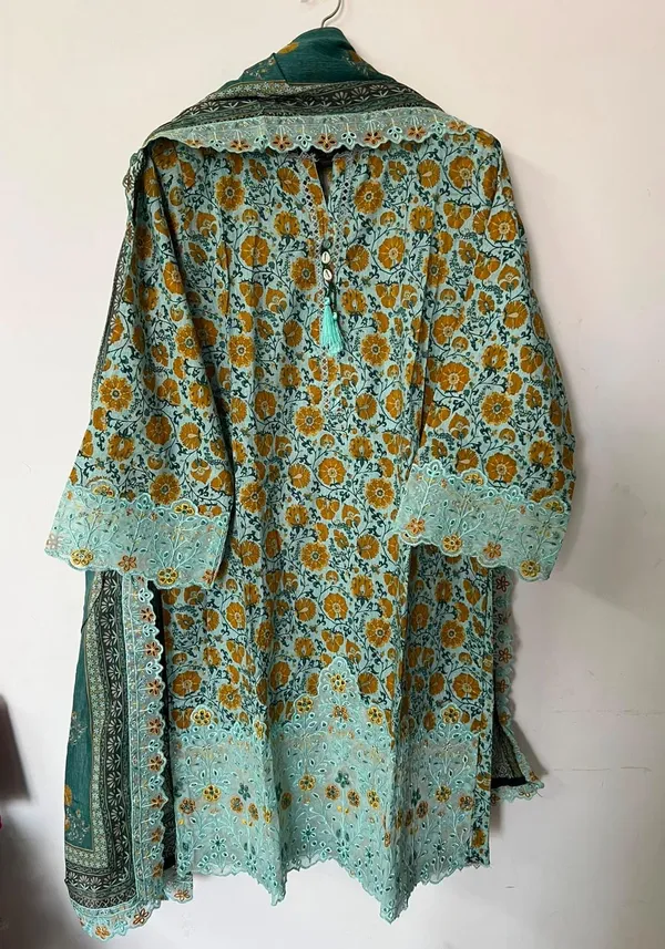 Teal_Floral_Print_Straight_Kurta_for_Women