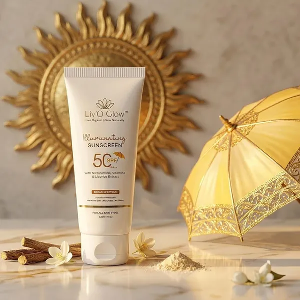 Illuminating_Sunscreen_Spf_50_Broad-Spectrum_Spf_50_Pa_And_And_And_Sunscreen_With_Niacinamide,_Vitamin_E_And_Licorice_Root_Extract