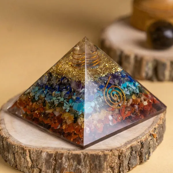 Manimaya_7_Chakra_Orgonite_Pyramid