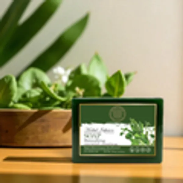 Aromablush_Herbal_Infusion_Basil_Oil_Green_Tea_Soap