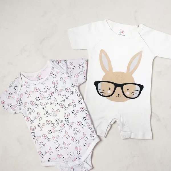 White_Cotton_Short_Sleeve_Rabbit_Print_Onesie_Set_For_Babies
