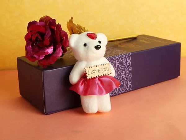 Pickartme_Red_Rose_Flower_With_Teddy_Gift_Box_And_Carry_Bag_For_Valentine_S_Day_Red_Rose_With_Teddy