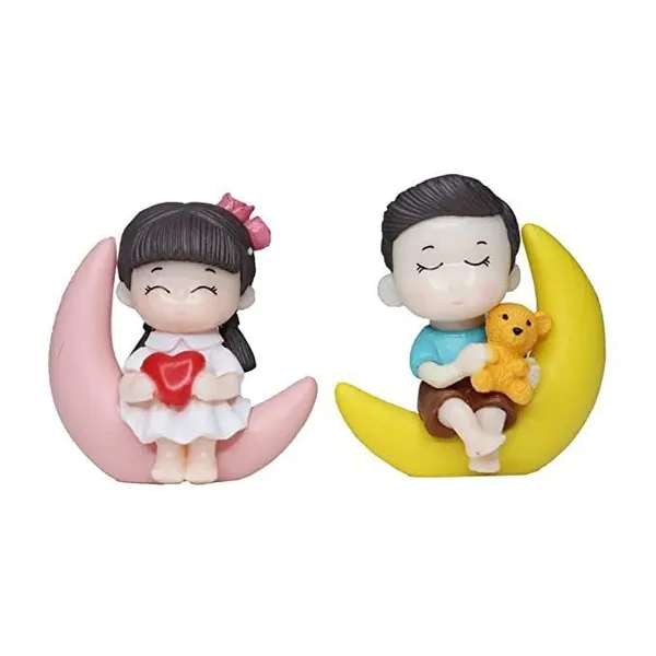 Pickartme_Mini_Couples_Miniature_Valentine_S_Day_Romantic_Gift_For_Girlfriend_Boyfriend_Husband_Wife_Kissing_Love_Couple_Miniature_Dolls_On_The_Moon_Couple