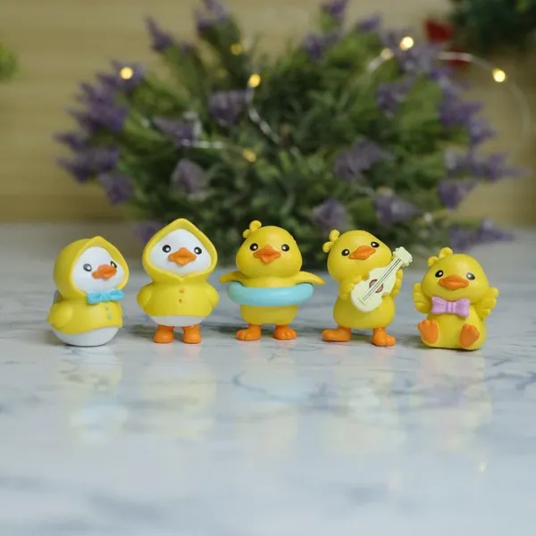 Pickartme_Cute_Bird_Chicks_Set_Miniature_Set_For_Unique_Gift_Home_Decor_Christmas_Bedroom_Living_Room_Office_Restaurant_Decor_Car_Dashboard_Items_Resin