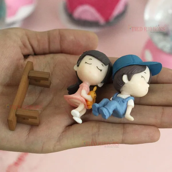 Pickartme_Valentine_Gift_For_Girlfriend_Boyfriend_Resin_Miniature_Cute_Couple_Statue_Decorative_Showpiece_Valentine_Day_Gift_For_Husband_Wife_Pkm_Bench_Couple_6_Cm_Purple