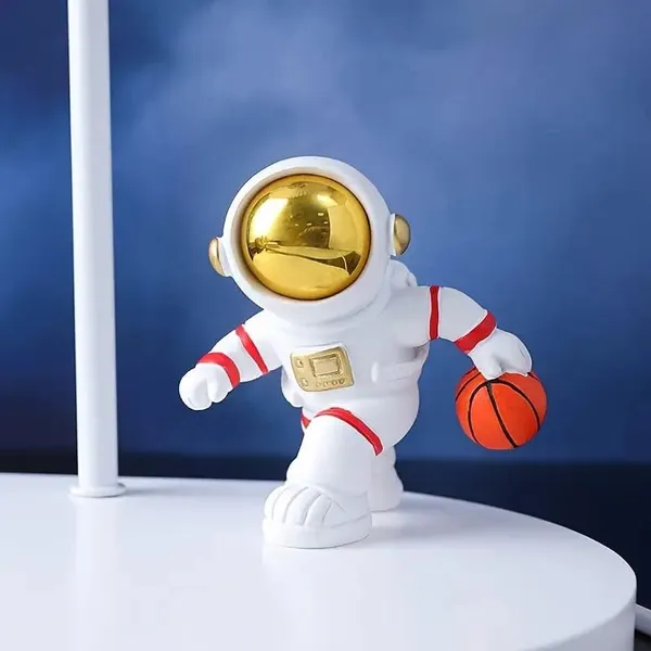Astronaut_Resin_Figurine