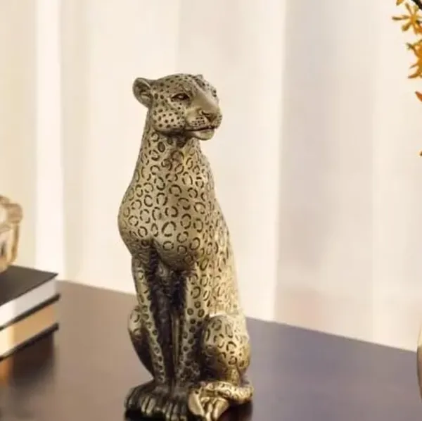 Pickartme_Luxury_Leopard_Statue_Showpiece_Gold_Finish_Resin_Wild_Animal_Figurine_Modern_Home_Decor_Accent_For_Coffee_Table_Console_Office_Desk_Shelf_Housewarming_Gift