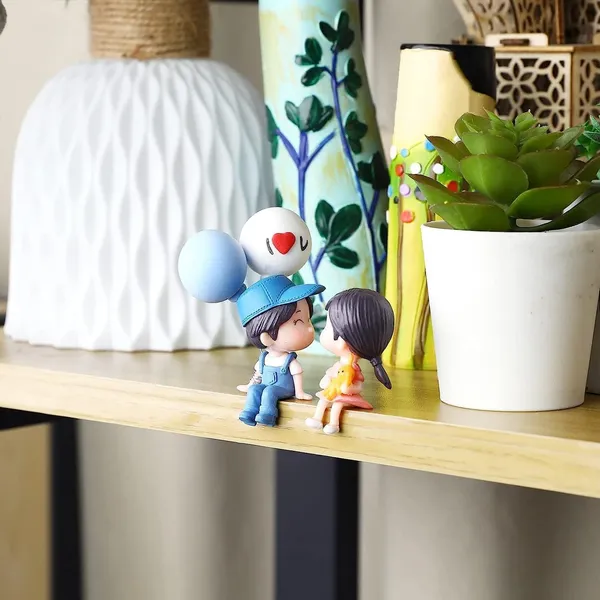 Car_Dashboard_Figurine